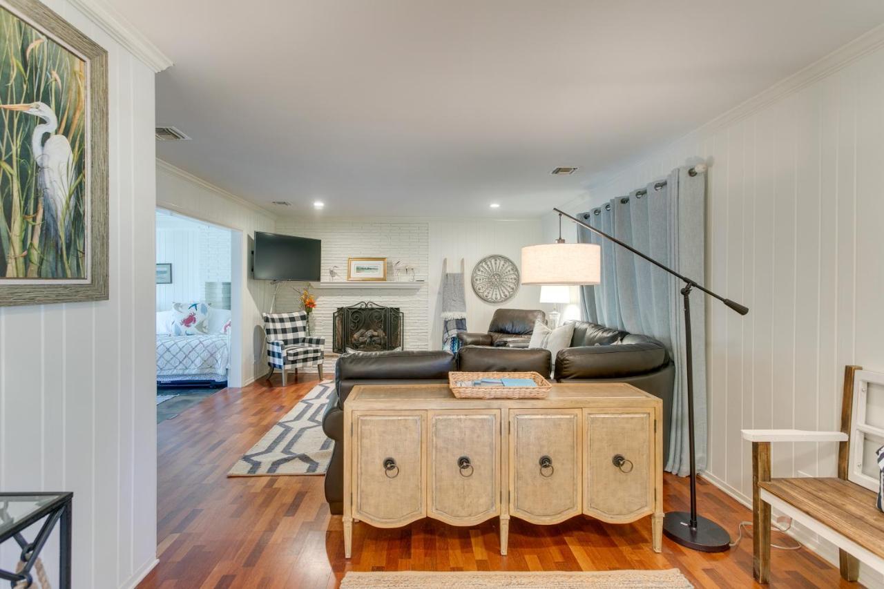 Spacious St Simons Island Vacation Rental With Pool! St. Simons Island Eksteriør billede