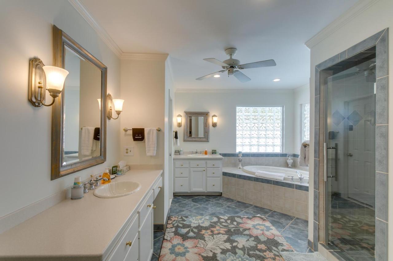 Spacious St Simons Island Vacation Rental With Pool! St. Simons Island Eksteriør billede