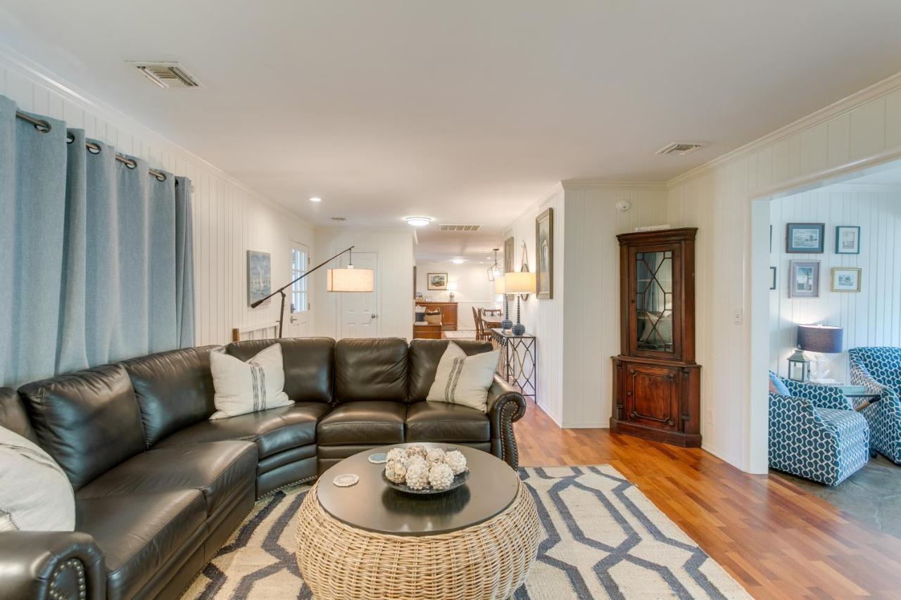 Spacious St Simons Island Vacation Rental With Pool! St. Simons Island Eksteriør billede