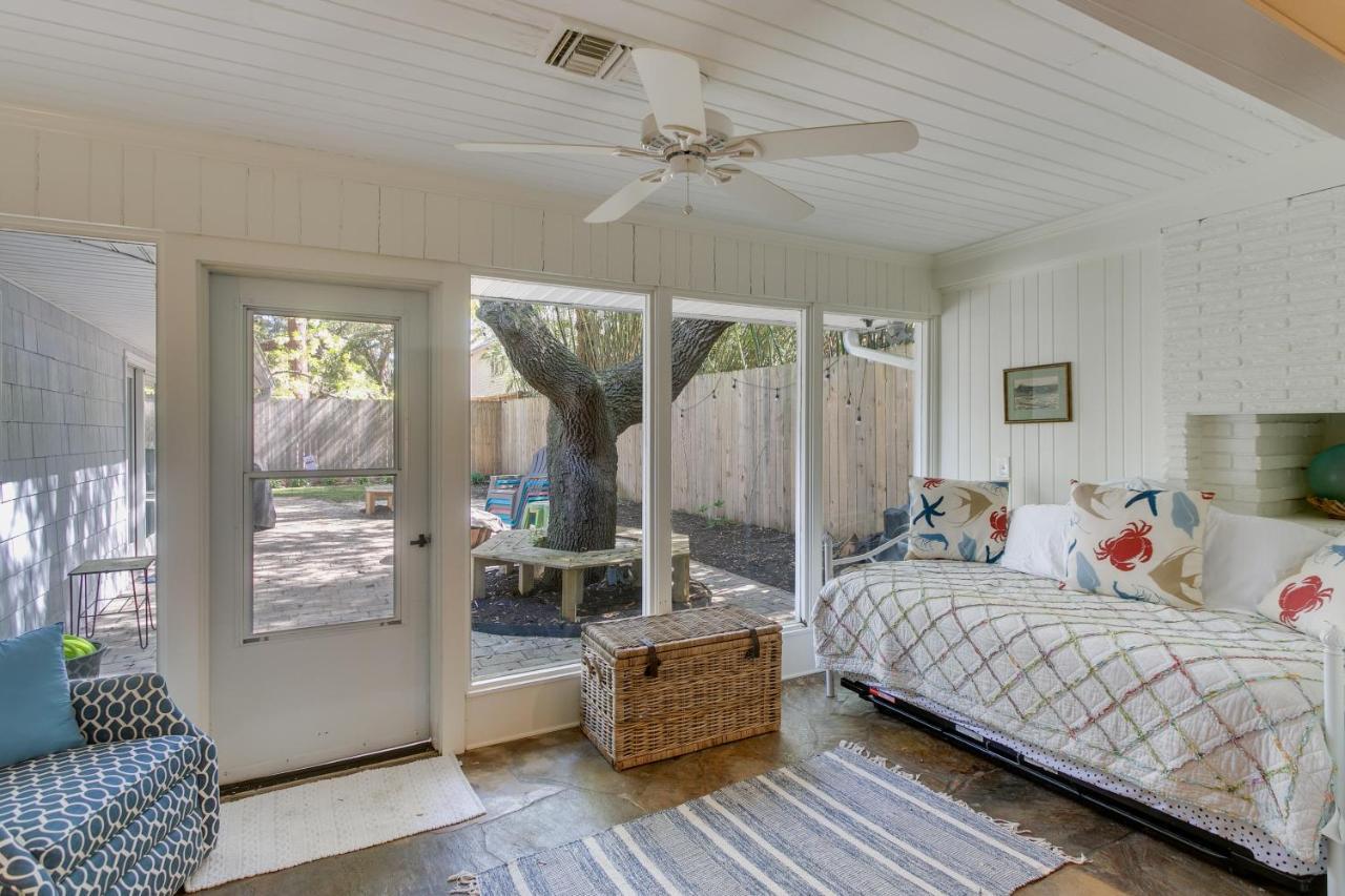 Spacious St Simons Island Vacation Rental With Pool! St. Simons Island Eksteriør billede